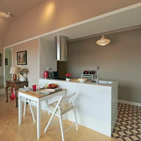 Apartment Aaa - Almada Aliados